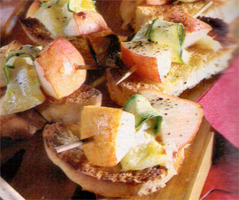Crostini con spiedini