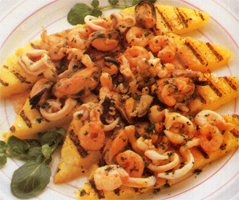 Crostini di polenta marinari