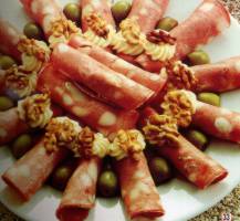 Involtini alla mortadella