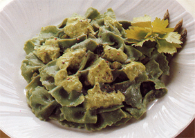 Pasta in crema di asparagi