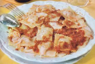 Ravioli al pomodoro