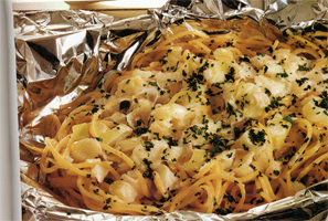 Spaghetti al cartoccio al tonno