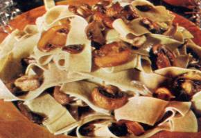 Tagliatelle con funghi