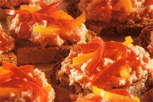 Tartine alla crema di wurstel